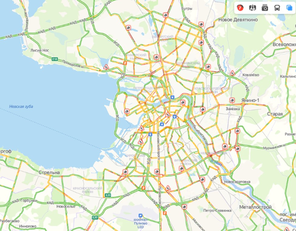 Карта Петербурга стала «красной» от 7-балльных пробок из-за дорог в снегу и наледи