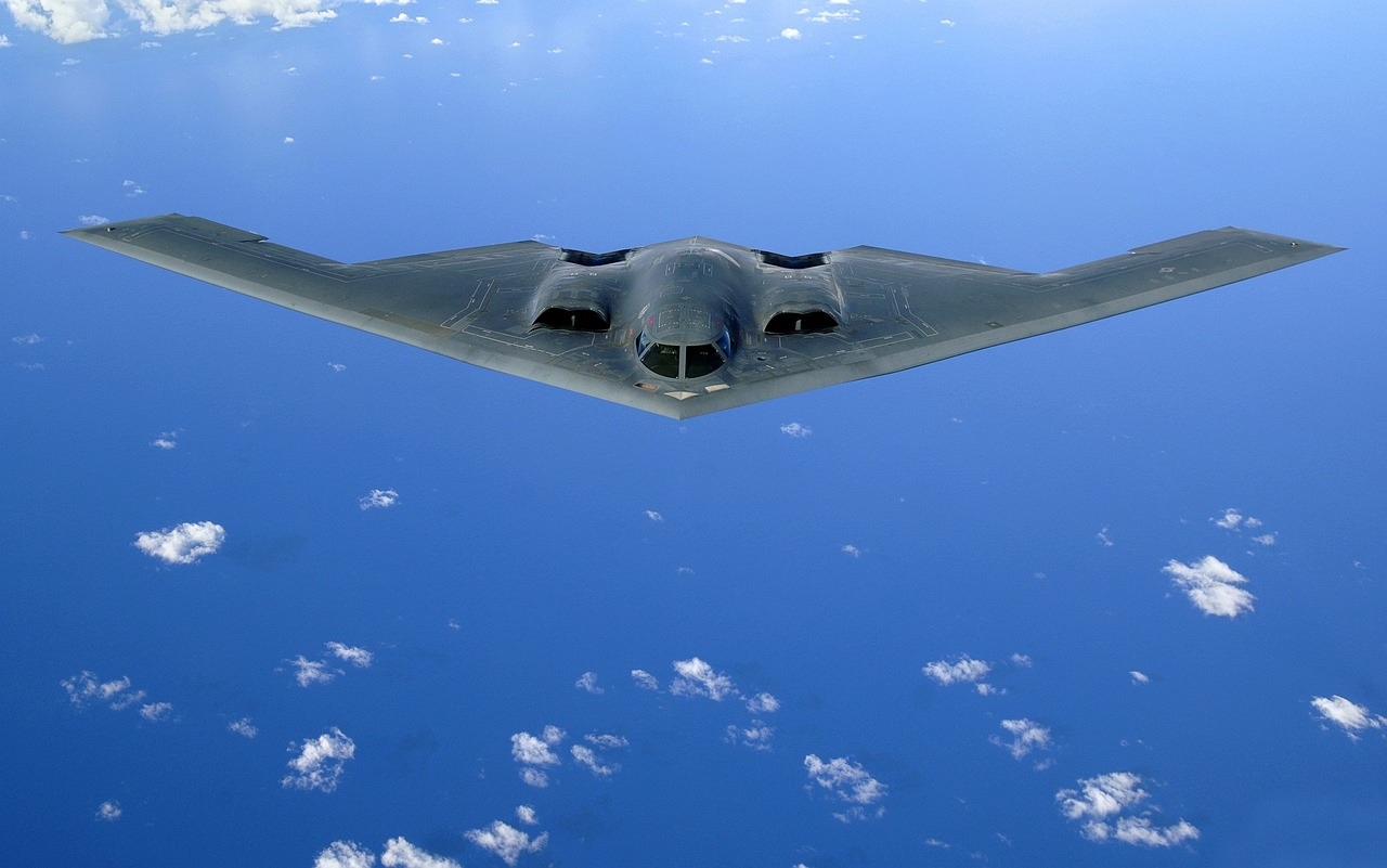B-2 бомбардировщик самолет
