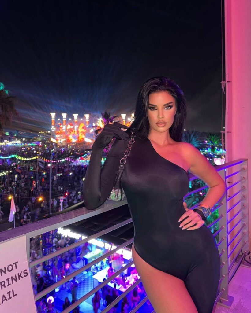 Ивана Кнолль