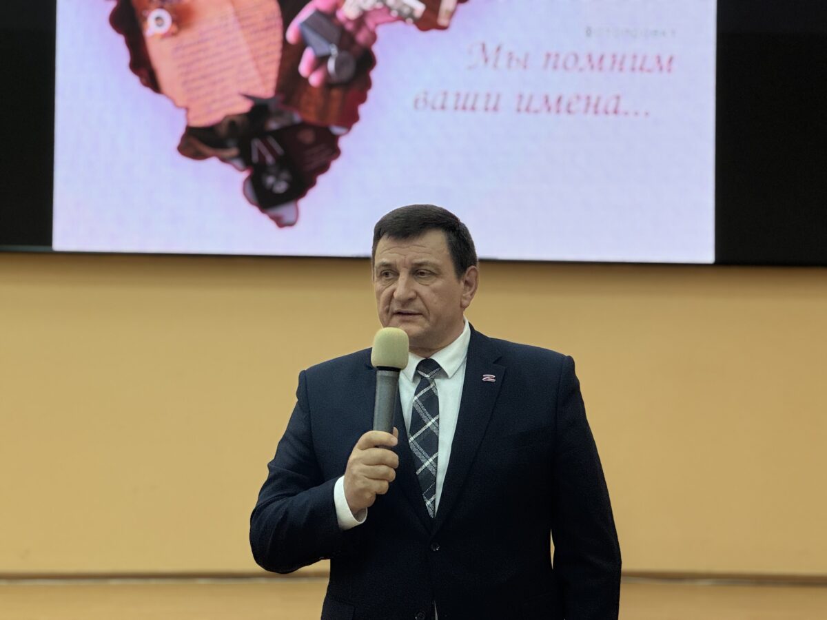 Игорь Ляхов