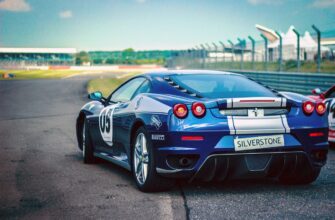 автомобиль-гонки-феррари-машина